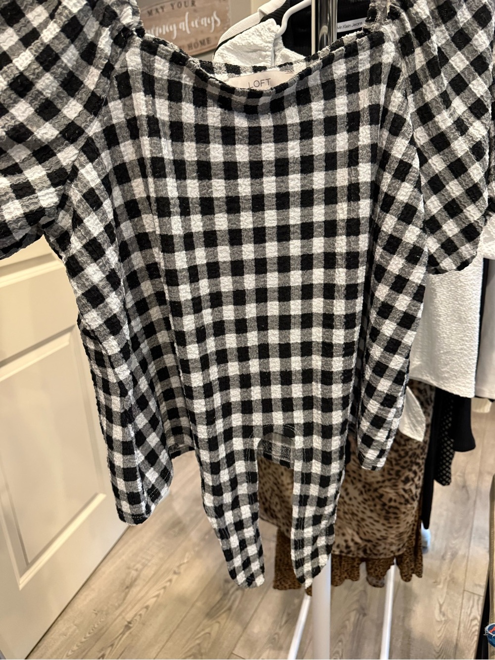 LOFT Black & White Gingham Puff-Sleeve Top